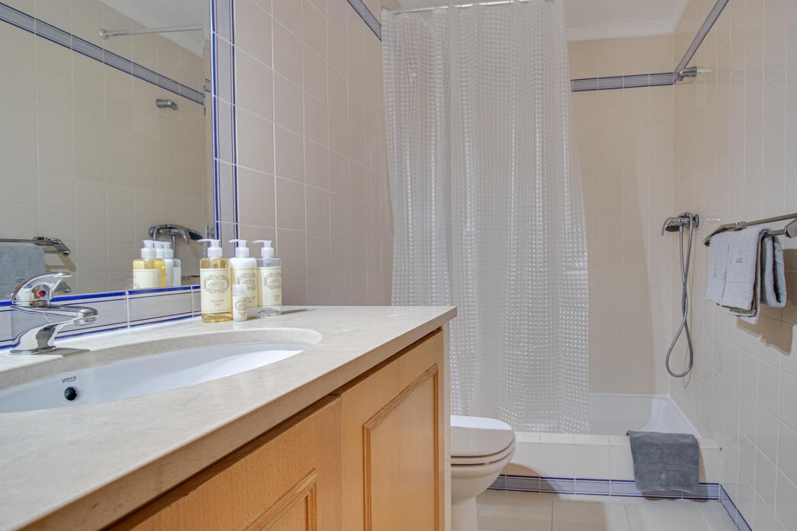 Lovely 2Bd Apart 500M Beach Ac Wi-Fi Pool Balcony Albufeira Ngoại thất bức ảnh